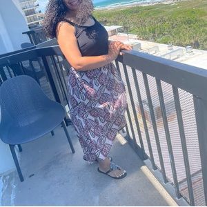 Perfect beach dress! Floral/black